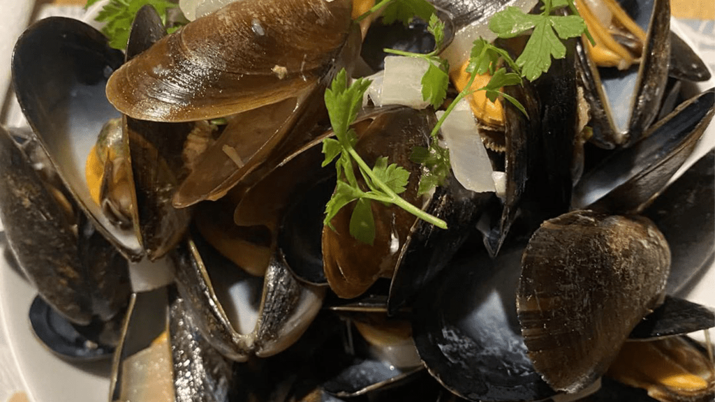 Moules marinière, CostCo Loch Fyne Fresh Scottish Mussels